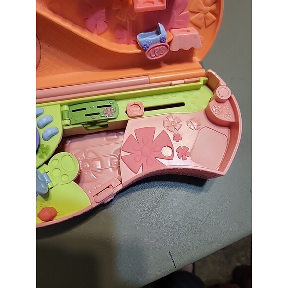 Littlest Pet Shop Store N Go Pencil Case Playset Teeniest Tiniest LPS Hasbro - Picture 12 of 12